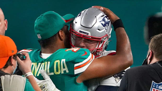 Tua Tagovailoa Mac Jones